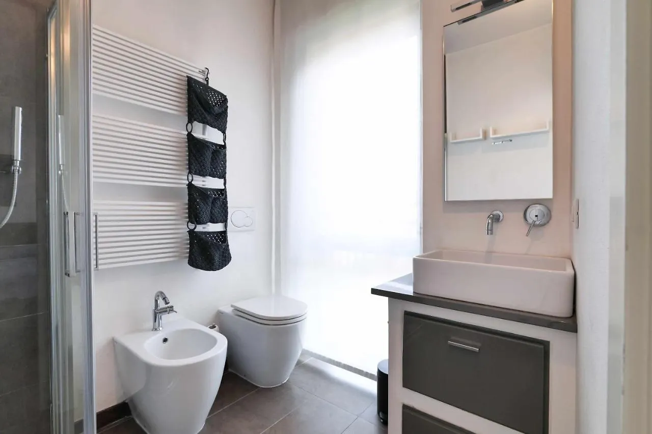 Npa20 Luxury Large Apartment In Navigli District Milan