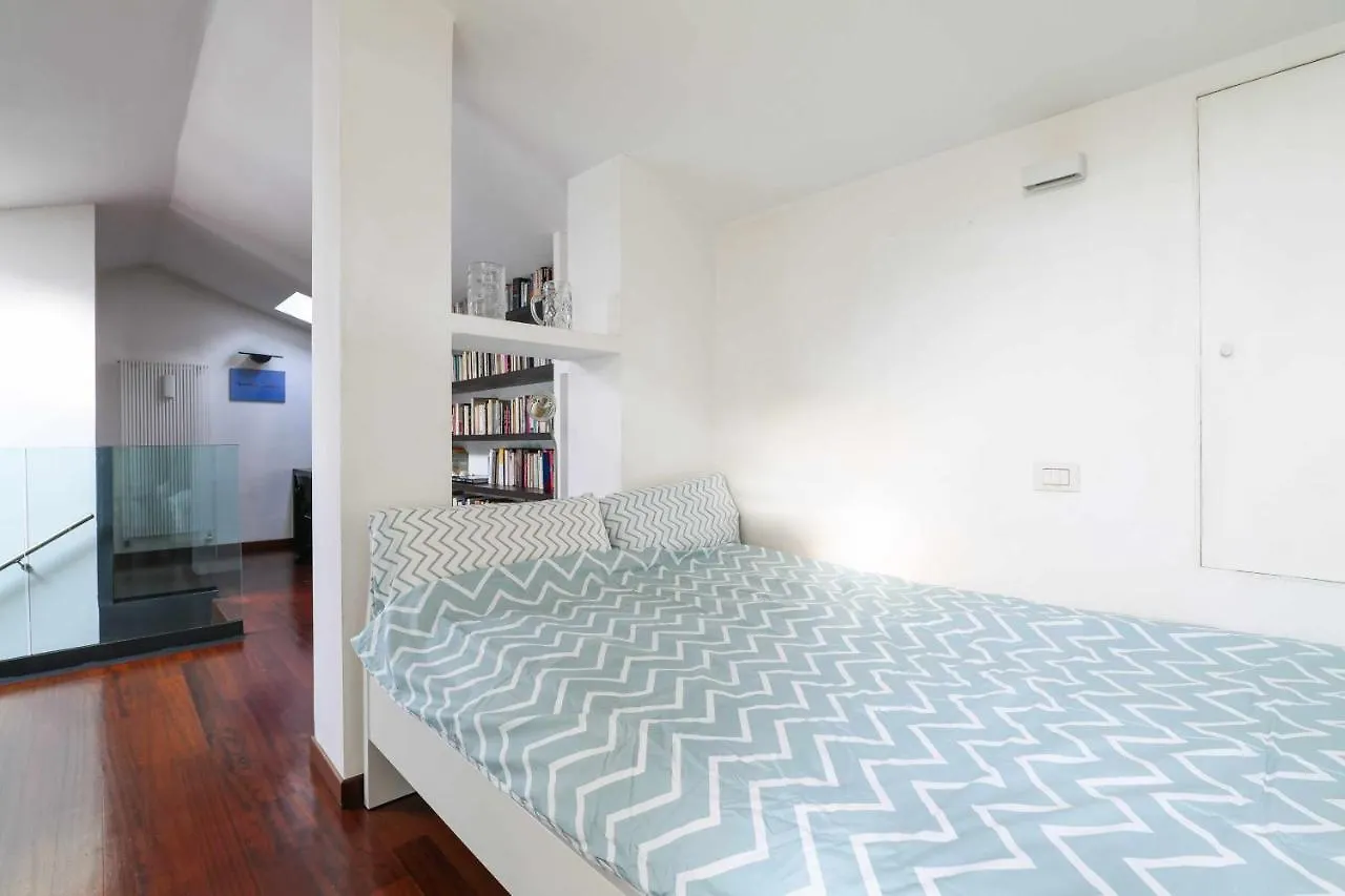 Npa20 Luxury Large Apartment In Navigli District Milan