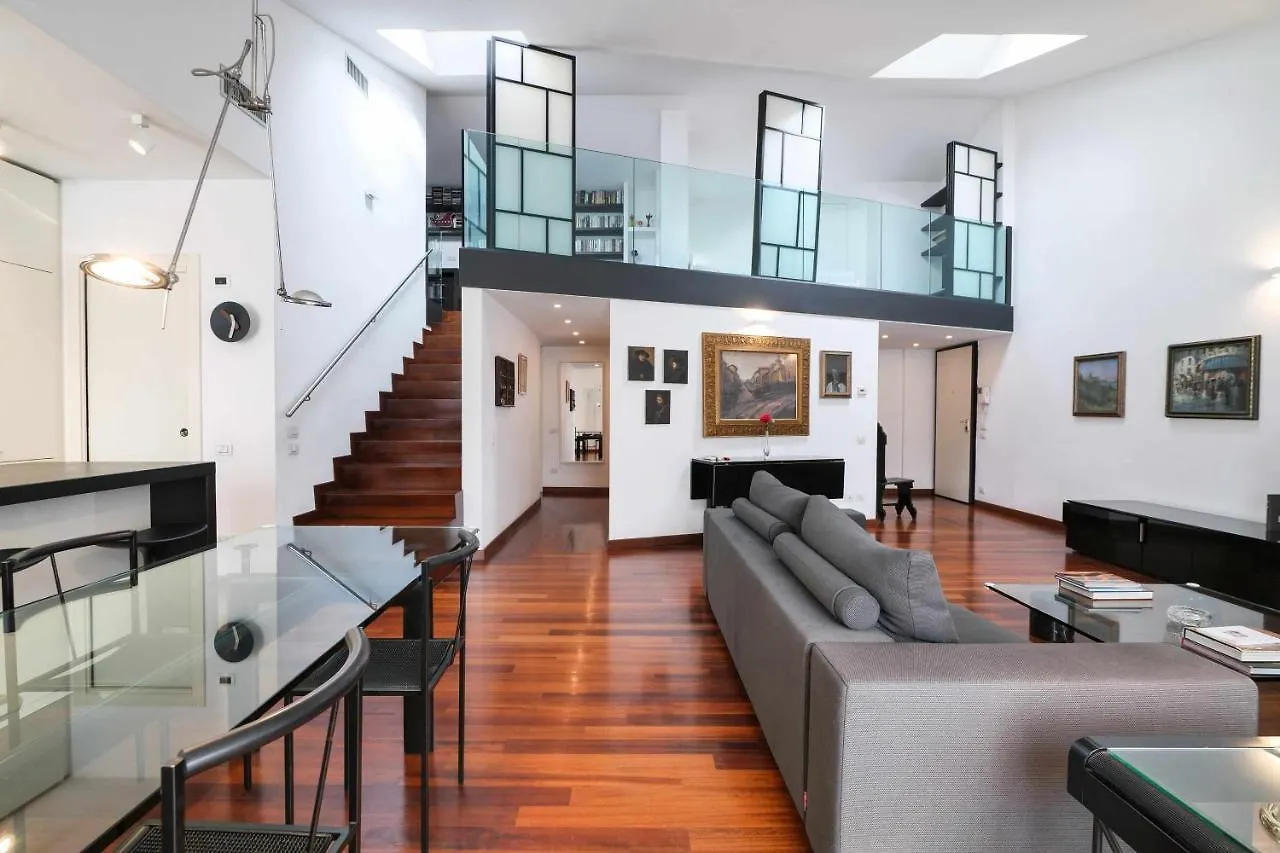 Npa20 Luxury Large Apartment In Navigli District Milan Italy