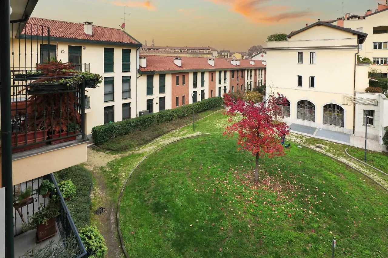 Npa20 Luxury Large Apartment In Navigli District Milan