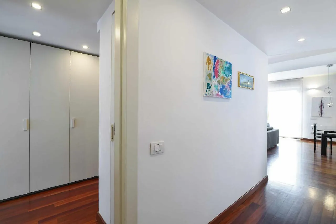 Npa20 Luxury Large Apartment In Navigli District Milan Italy