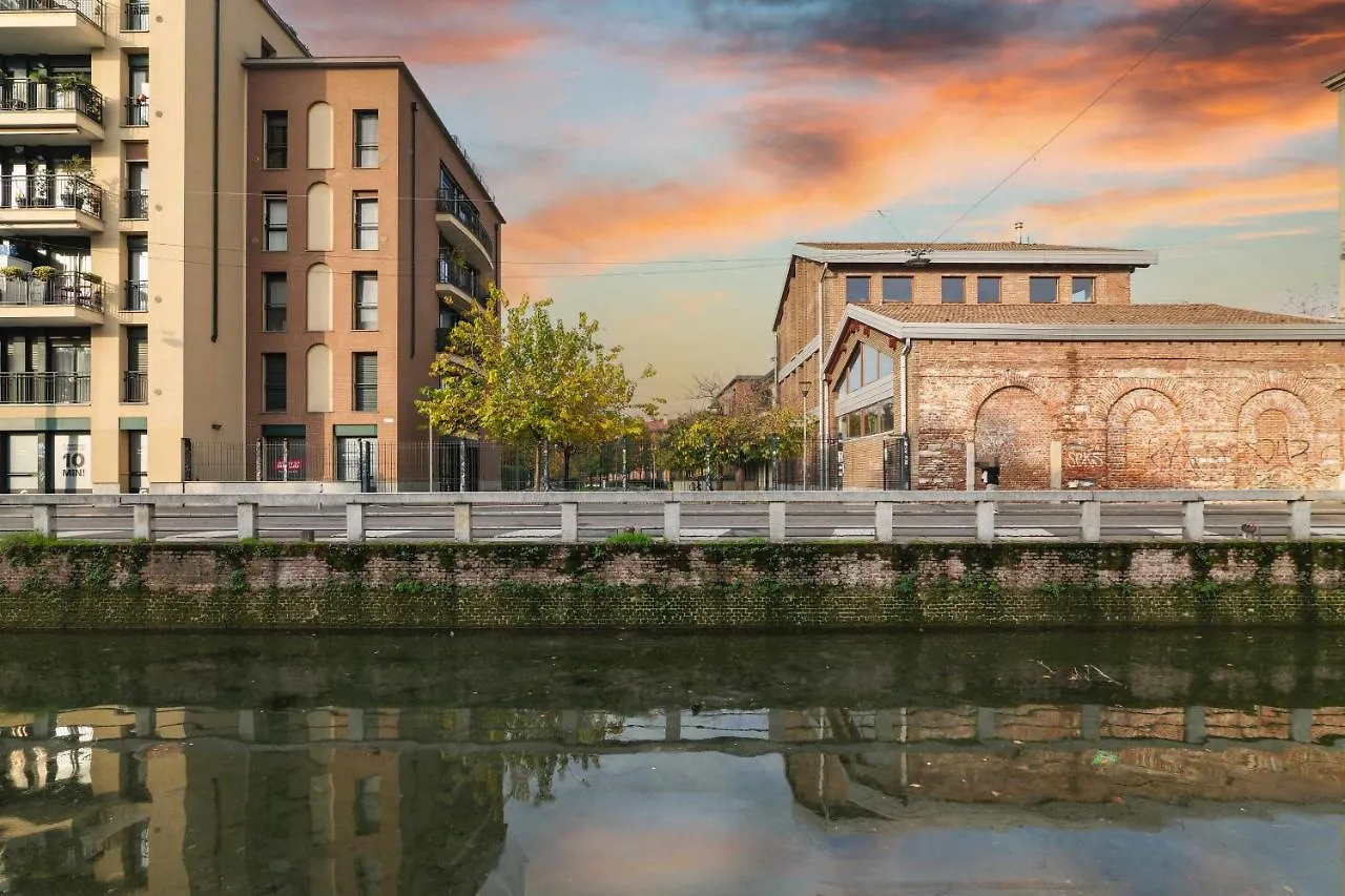 Npa20 Luxury Large Apartment In Navigli District Milan Italy